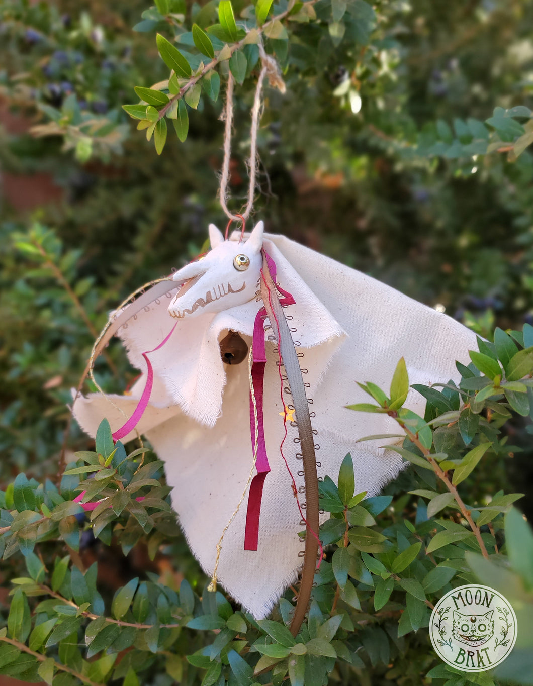 Mari Lwyd Ornament - Classic Yule